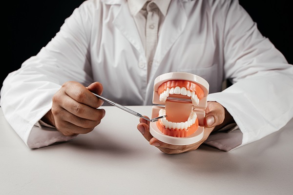 What Types Of Treatments Does Aesthetic Dentistry Utilize?